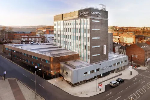 Hampton by Hilton Sheffield - parking