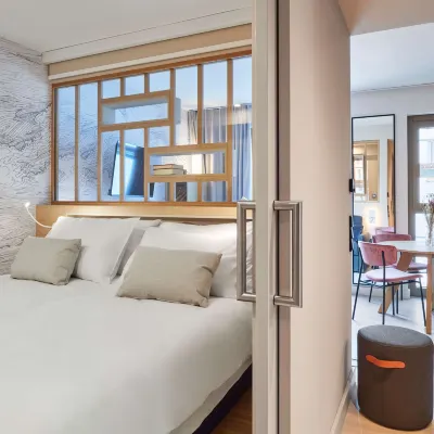 Adagio Stuttgart Neckarpark Hotels near Sillenbuch