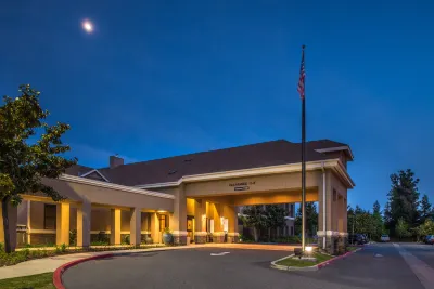 Homewood Suites by Hilton Fresno Hotels near Fresno Chandler Apt