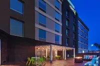 Home2 Suites by Hilton Laredo Airport Các khách sạn gần Zaragoza Street