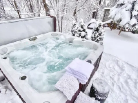 Escape WithInn-Relaxation Centrally Located to Beaches and Walkable Restaurants Hotels in Chikaming Township