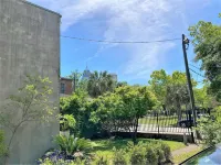 Downtown Art & Eclectic "D" 2br