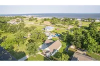 Custom Coastal Getaway in the Heart of Long Beach, stroll to beach and dining Hotels in Long Beach