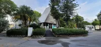 Hidden gem in Key Largo, bunk room, outdoor kitchen, 2 pools, laundry, 2 beaches