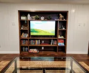 Sunlit Oasis: Family Friendly Suburban Private 4 Bedroom Retreat