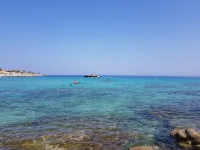 Air-conditioned house with sea view, 80 metres from the beach Hotels in Lumio
