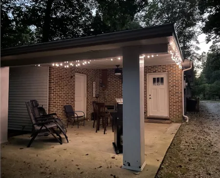 2-Bedroom Bungalow on Triplett Creek – Near Cave Run Lake!