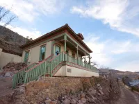 THE JOHN RIORDAN HOUSE. BUILT 1898.  VACANT, BURIED FOR 60 YEARS, RESTORED 2012 Hotels in Jerome