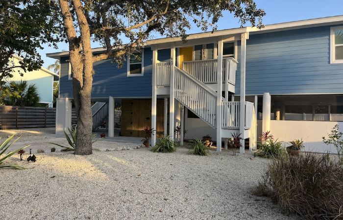 DOG FRIENDLY and PERFECT LBK LOCATION