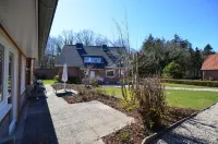 Vacation cottage Beifang Hotels near Ehrenmal Hohwacht