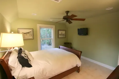 Boundary Street Getaway in Old Town Bluffton!