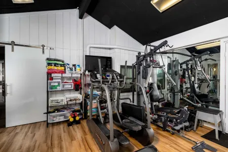 Heated Indoor Pool & Court on Crooked Lake