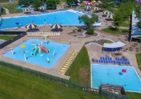 Luxury condo at Mark Twain Lake