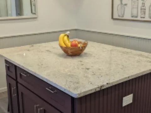 Elegant Space–Premium Kitchen–Spacious & Ideal for Gathering w/ Friends & Family Hotels in Middleton