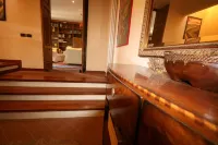 Deluxe Lucca Historic Center Apartment