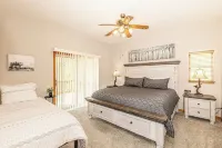 Large, Luxury Condo in Gated Community with Mountain & Golf Course View - Kuntosalit