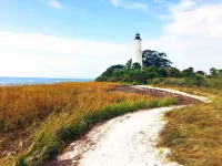 Guest House at Historic Ten Horse Farm near Bainbridge and Lake Seminole