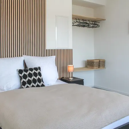 Close to the city center, with balcony, parking space and charging station