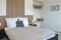Close to the city center, with balcony, parking space and charging station - Fitnessstudio