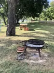 Treehouse on Guadalupe River           Riverfront Cabin Отели рядом с достопримечательностью «Парк Гвадалупе»