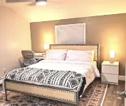 3-bedroom house in perfect Springfield with WiFi, AC