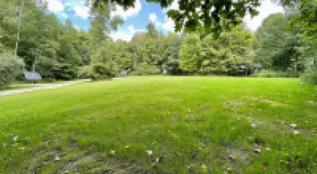 Camp Newbury: 100% off grid. 2 log cabins, pavilion, trails and shooting range.