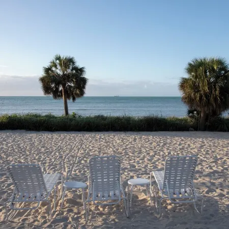 Panoramic 3BR/3BA Condo - Direct Beach Ocean Front