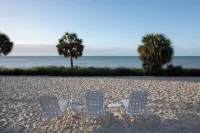 Panoramic 3BR/3BA Condo - Direct Beach Ocean Front