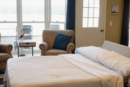 Main Channel Views on the water at Breakwater Bay +Slip Отели в г. Осейдж Тауншип