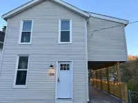 Renovated Covington Home Near Devou w/ King Bed, 5 minutes to Downtown Cincy!