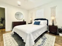 Modern 3 bedroom close to the bay and downtown!