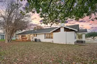 MINE CREEK RETREAT LUXURIOUS COMFORT - 3BR - 2.5BA