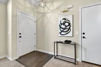 Clean and Chic Home In Overland Park