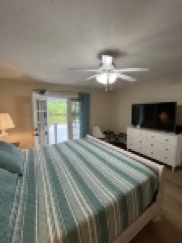 Riverfront Property Newly Renvoated The Sweet Retreat