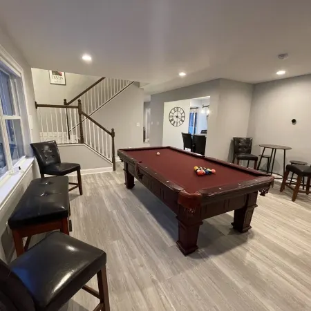 4 Bedroom Saratoga Home- Great For Long Stays! 🐎🛍🍴⛵️