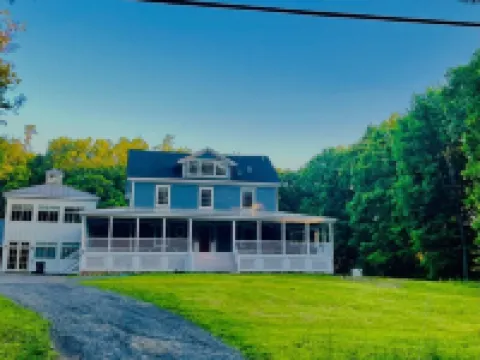 Oversized Country house, Quiet Retreat & Gathering space ~NEW !!! Hotels in Esopus