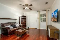 Secluded Pleasant Valley Hideout