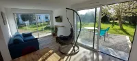 Location Maison de Vacances 4 Personnes Jardin Privatif- AR PIL Jadur Hotels in Plouhinec