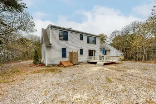 Wood Duck Retreat, minutes from Beach and Pond! On bike path