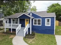 Gorgeous Bungalow Minutes from Airport & ATL Hotels near Marshalls