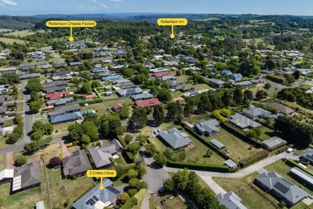 The Blue Cow: Your Country Escape for Couples.