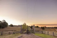 Halcyon Days the perfect getaway, Sundays late check out, pet friendly!