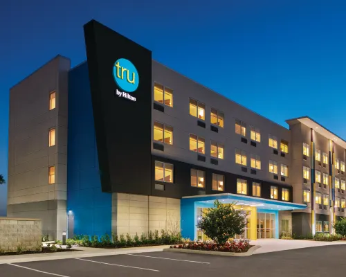 Tru by Hilton  Sebring Hotels in Sebring