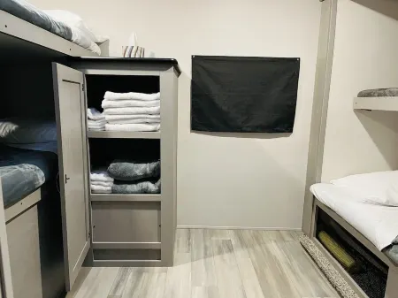 Camping! You Reserve a Site, We Deliver! Отели в г. Вилано-Бич