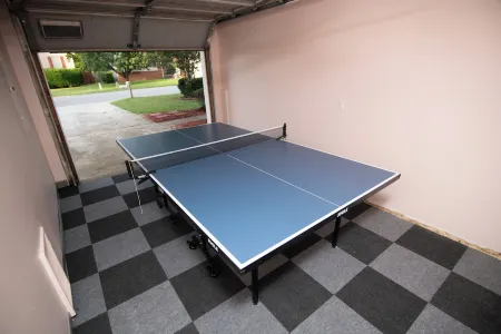 Lakefront Retreat near Tybee Beach &  Savannah Downtown with high speed WiFi