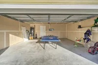 Modern, 4 bedroom / 3.5 bathroom, spacious, kid-friendly, water views