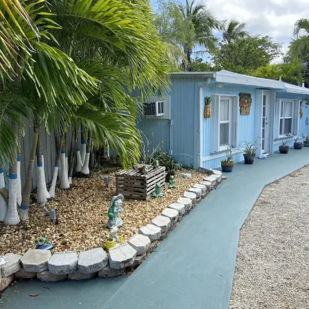 Private Keys Getaway retreat, gated property located on a canal and cross creek.