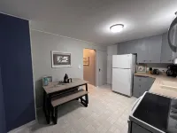Newly remodeled cottage in the heart of Crosby near restaurants and biking trail