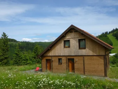 Exceptional: 4-bedroom south-facing chalet on large lot at the foot of the slopes Hotels near Union Nautique