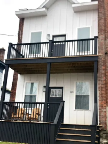 Chic & Cozy Downtown Apartment, Walk to Downtown, Restaurants, the Lake